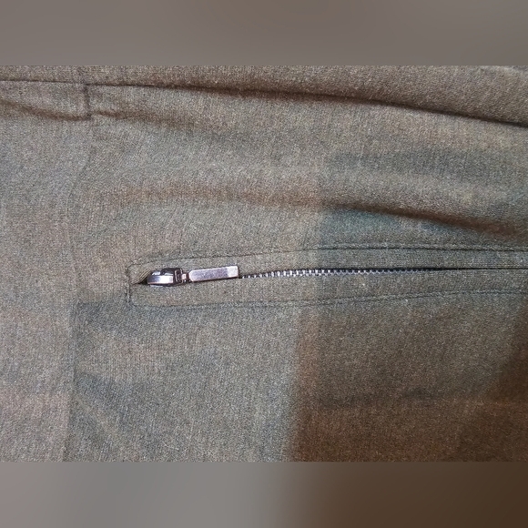 Torrid Women’s Plus 2 (18/20) Olive Green Jogger Pants Zip Pockets Cuffed Hem - Picture 10 of 10